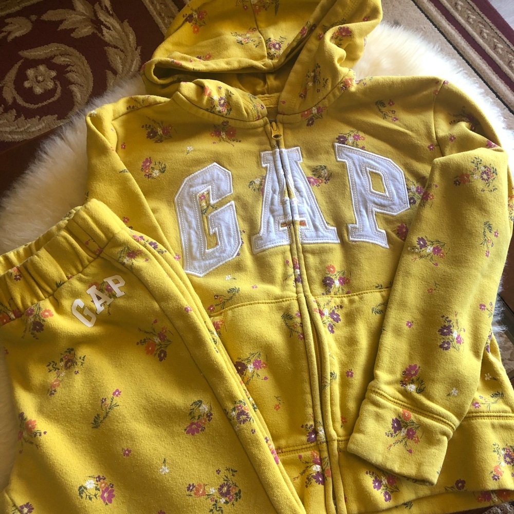 Gap sweatshirt sets